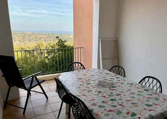 Les Restanques 4027 Vue Grande Terrasse Lägenhet Grimaud